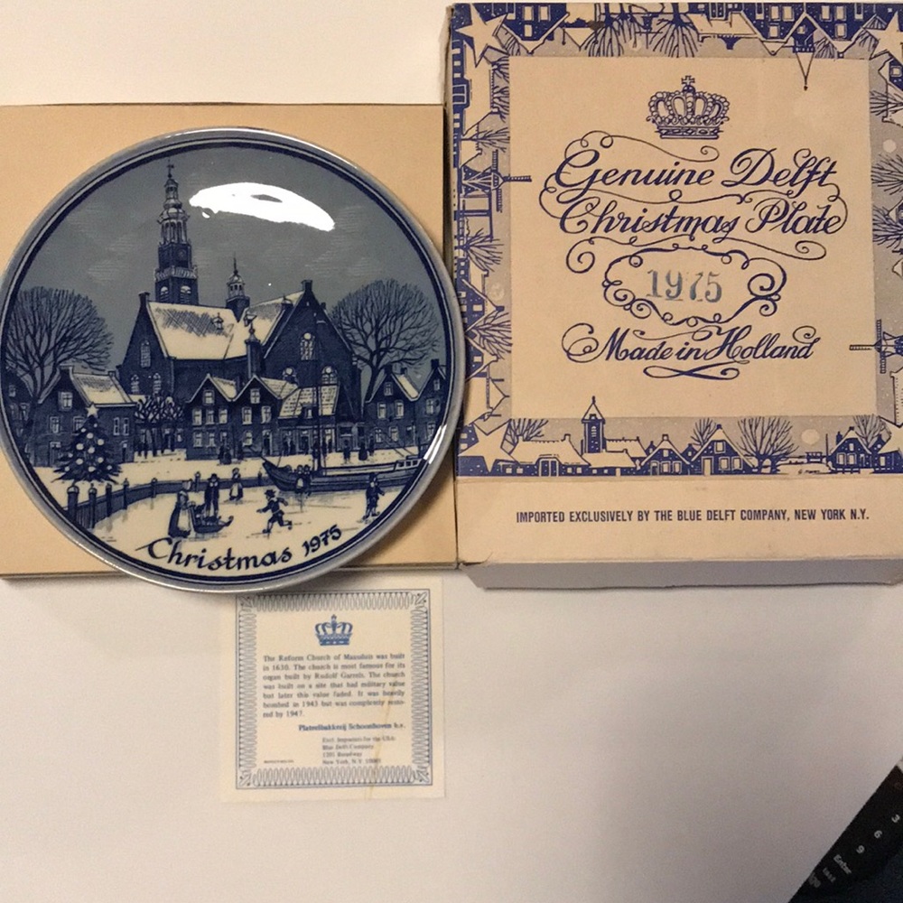 Delft Christmas Plate 1975 with box The Reform Church of Maassluis